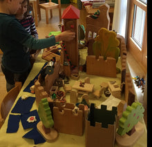 Lade das Bild in den Galerie-Viewer, Spielburg7