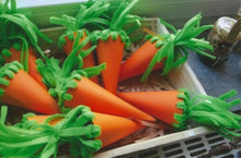 Lade das Bild in den Galerie-Viewer, Evelyn9