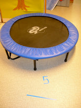 Lade das Bild in den Galerie-Viewer, 5 Trampo - Kopie