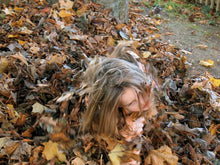 Lade das Bild in den Galerie-Viewer, Laubhaufen joh