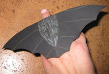 Lade das Bild in den Galerie-Viewer, RM_Bastelarbeit Fingerfledermaus Fing