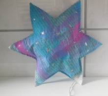 Lade das Bild in den Galerie-Viewer, Zeitungstern1