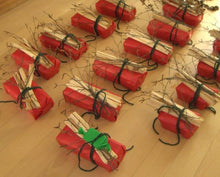 Lade das Bild in den Galerie-Viewer, Anne_2013 007_Shop