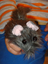 Lade das Bild in den Galerie-Viewer, Glisglis n+ñhen - Kopie