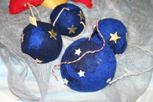Lade das Bild in den Galerie-Viewer, Filz-Schnur-Kugel - Kopie