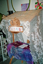 Lade das Bild in den Galerie-Viewer, Empfang