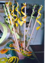 Lade das Bild in den Galerie-Viewer, Schlange an Stange - Kopie