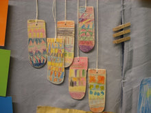 Lade das Bild in den Galerie-Viewer, fertige Schwirrhölzer - Kopie