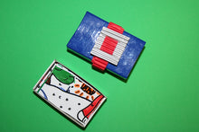 Lade das Bild in den Galerie-Viewer, Zündholzschachtelpuzzle - Kopie