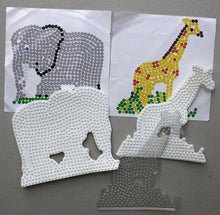 Lade das Bild in den Galerie-Viewer, Bügelperlen