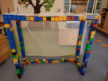 Lade das Bild in den Galerie-Viewer, Die Savannenkicker