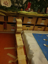Lade das Bild in den Galerie-Viewer, Treppe
