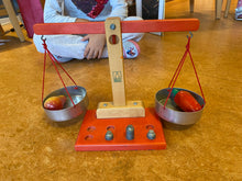 Lade das Bild in den Galerie-Viewer, Am schwersten_3
