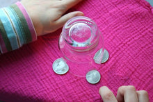 Lade das Bild in den Galerie-Viewer, SALE Zaubertricks im Kindergarten

