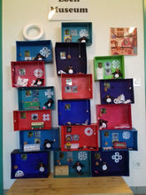 Lade das Bild in den Galerie-Viewer, SALE 1. Teil: Alte und neue Zähne - 2. Teil: Das Löcher-Projekt
